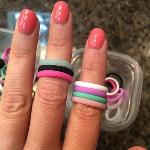 Women’s Silicone Rings (size 7)